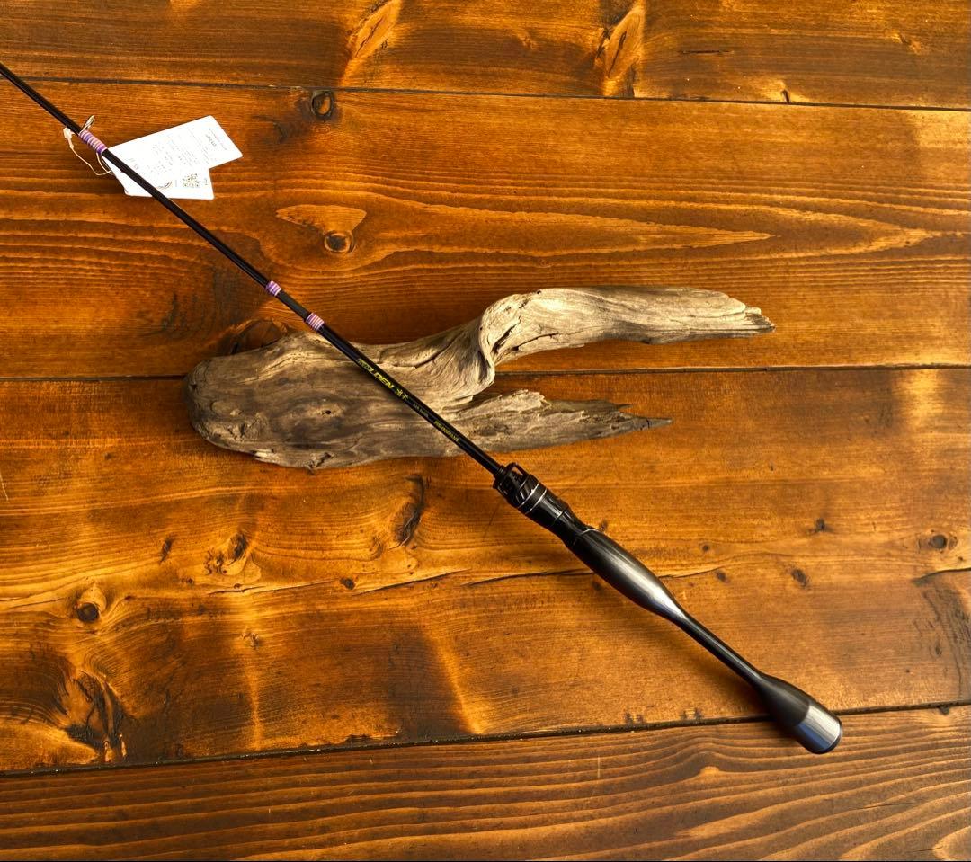 新品未使用　超軽量　カーボンロッド　トラウトロッド　スピニングロッド　アジング