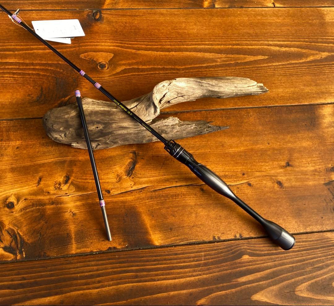新品未使用　超軽量　カーボンロッド　トラウトロッド　スピニングロッド　アジング