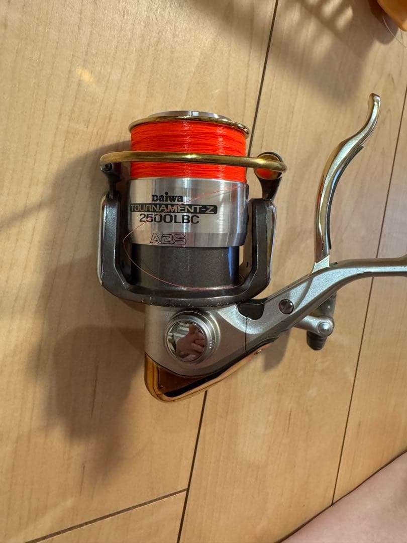 リール Daiwa TOURNAMENT-Z 2500 LBC