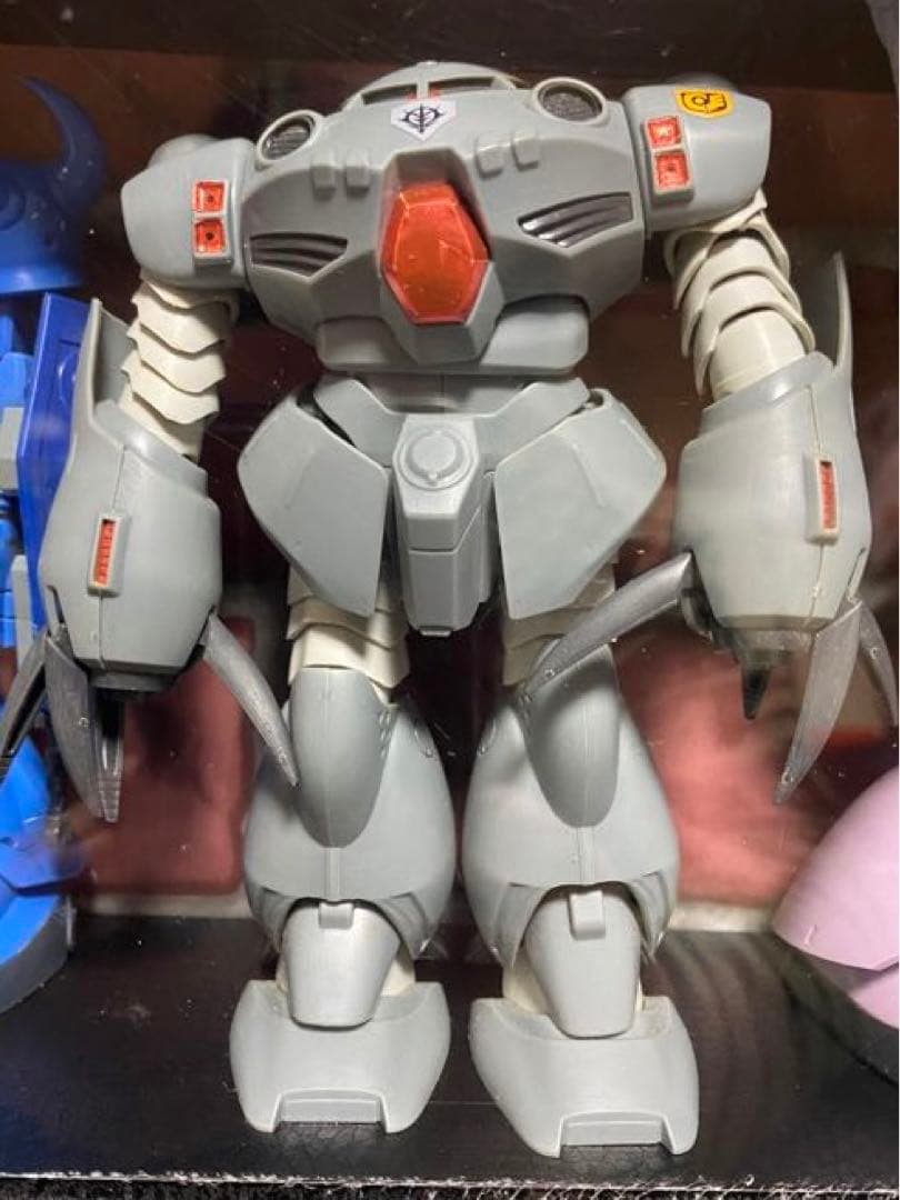 ガンプラ(HG)6体　素人の素組み　自作ケース付き