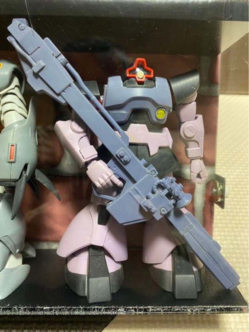 ガンプラ(HG)6体　素人の素組み　自作ケース付き