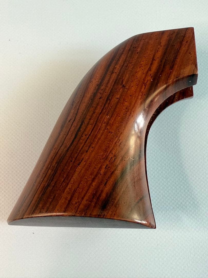 カタヤマ製タナカSAA用アメリカンブラックウオールナットワンピースグリップ