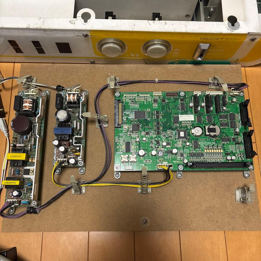 クレーンゲーム　キューブモール　基盤•配線•アーム•コンパネ　など一式