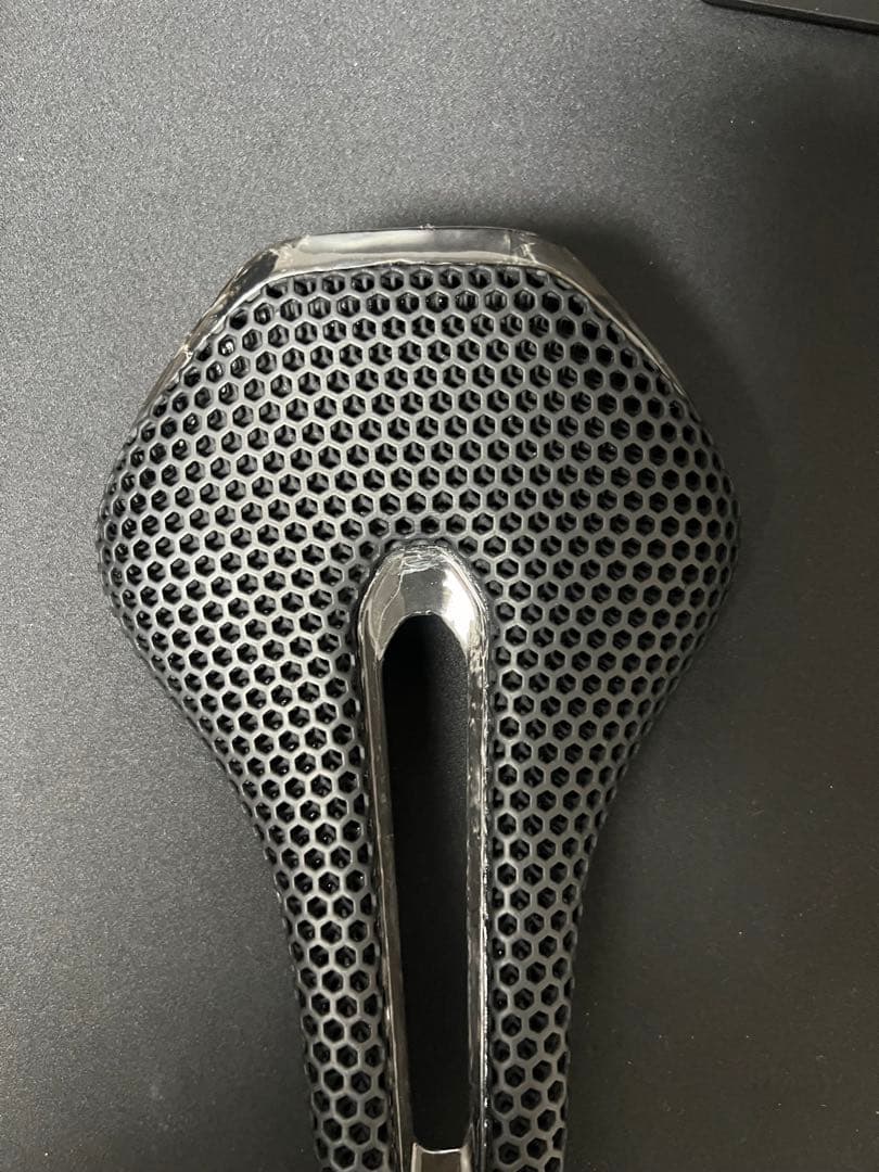 新品 RYET エアロ フルカーボン 3Dプリント サドル 軽量