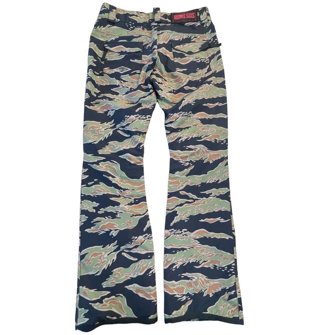 ROMESDS 迷彩 スキーウェア　スノーボードウェア Lサイズ　レディース