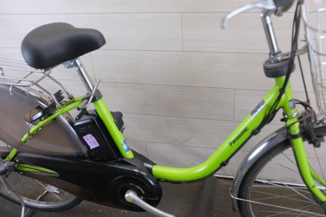 良品　新基準 パナソニック　24インチ　3段　8.0Ah（5点灯）充電器あり