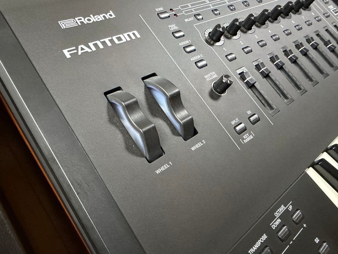 鍵盤楽器 Roland FANTOM 6