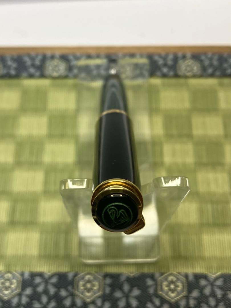 Pelikan M400(#500)　green-stripe 緑縞　F-nib