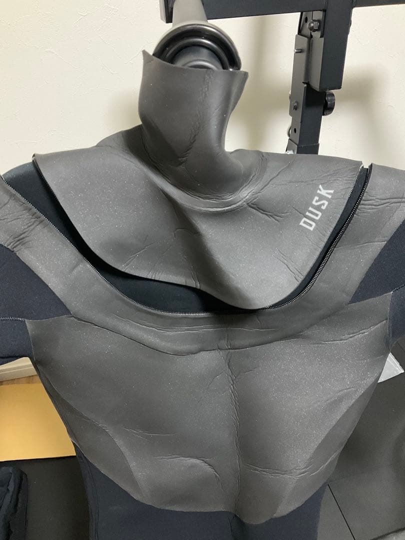DUSK Form Ball 3mmウェットスーツ 1回着用のみ 身長172cm