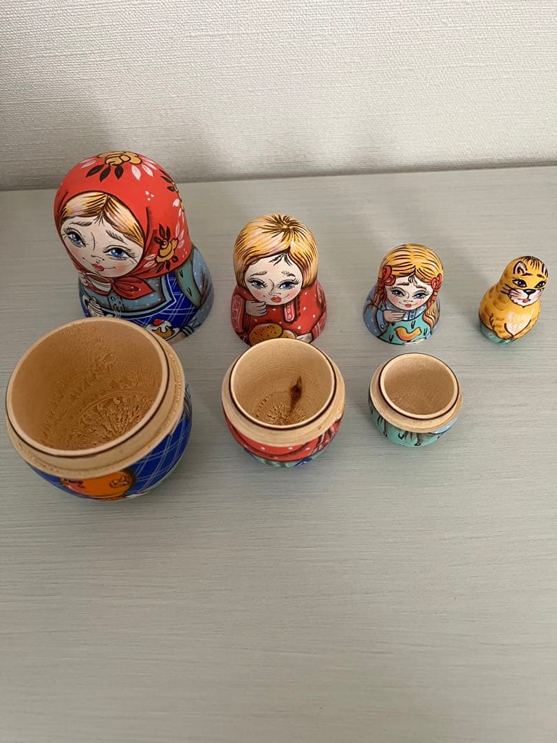マトリョーシカ　少女　猫　スイーツ