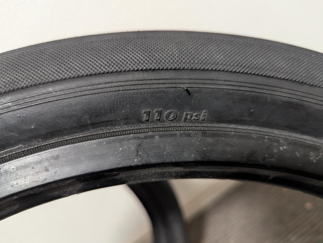 BMXタイヤ　ネオクラシック？PRIMOコメット2本セット