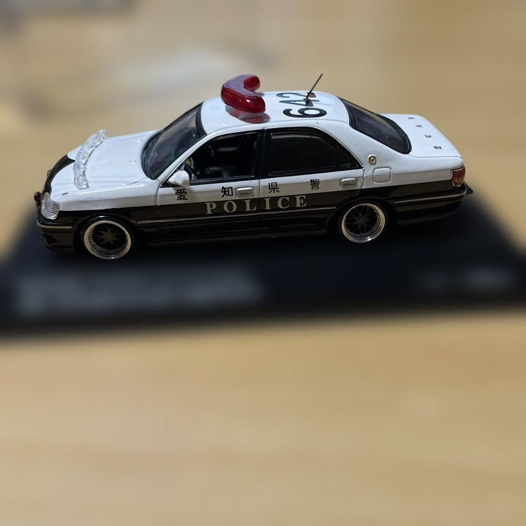 17クラウン　ミニカー　1/43