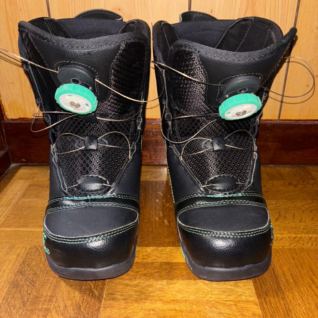 FASTECレディーススノーボードブーツ　BOA ダイヤル式　23．5