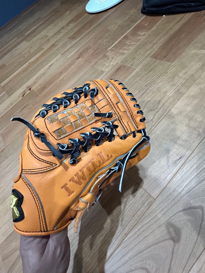 アンダーアーマー　少年軟式　グローブ　右投げ