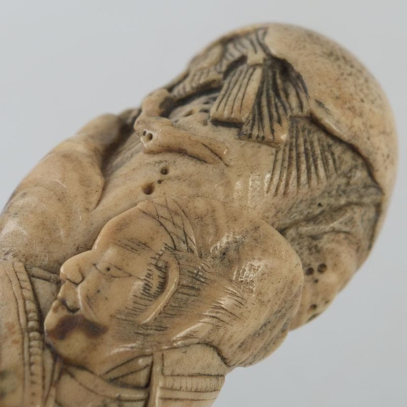 中国　獣骨彫刻　人物文　杖　長さ約93㎝　D　R9135H