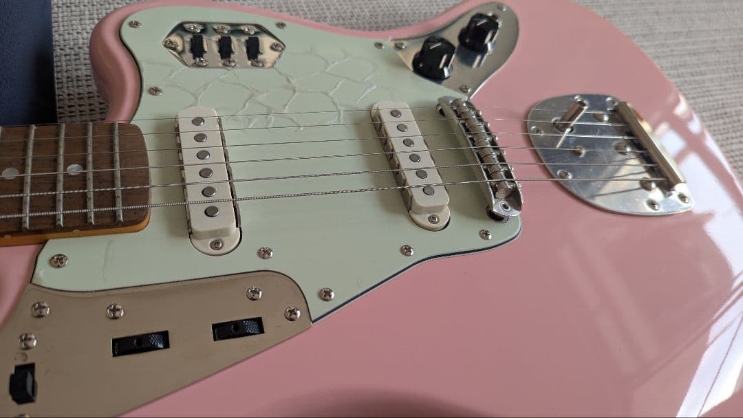 ギター Squier FSR classic vibe 60s Jaguar