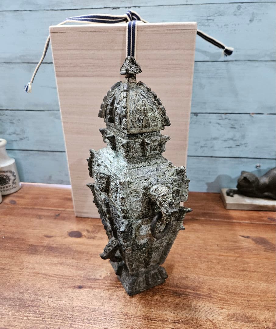 中国古銅 青銅器 環耳付き角壺 在銘 置物 オブジェ 中国古美術 時代物 壷