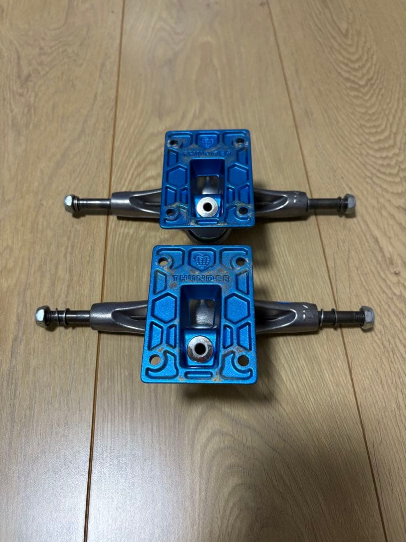 サンダートラック HOLLOWLIGHT 147HI