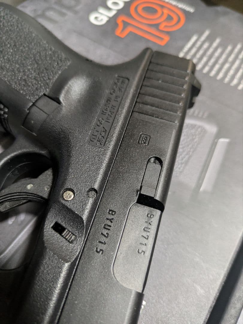 東京マルイ　グロック19　2丁