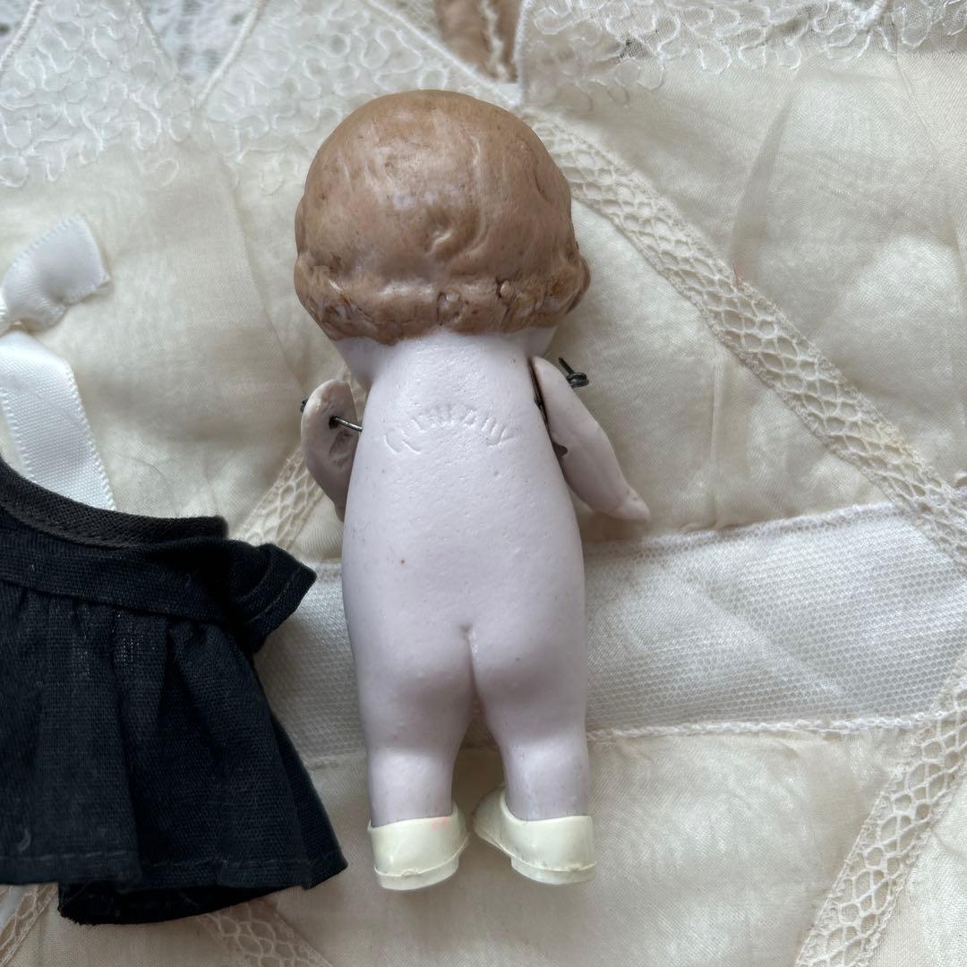 靴を履いたキューピードール