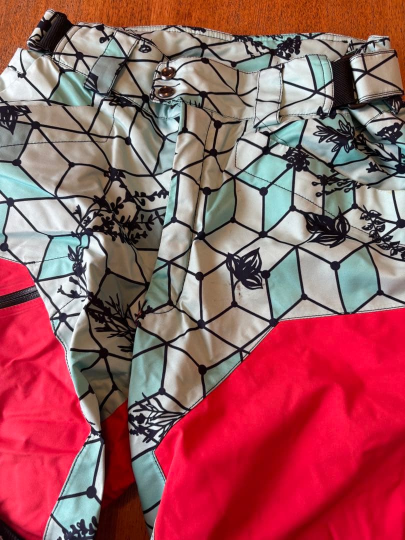 ミズノスキーウェア デモモデル　サイズM中古　メイトモデル　デモチーム　中古