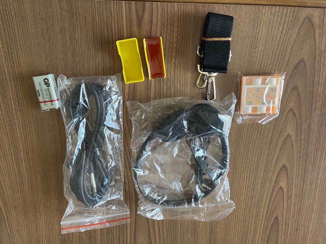 赤いバイオリン本体 ケース付き