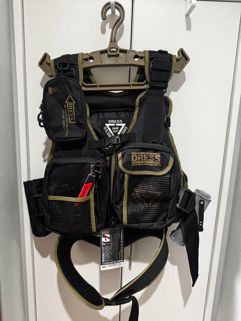 dress フィッシングゲームベスト　Airサポーター付き＋ロッドホルター