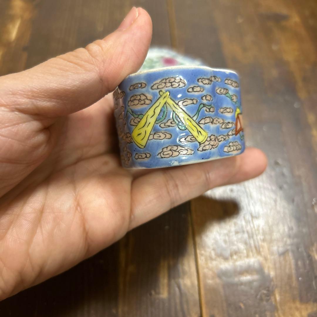 中国古美術　アンティーク　清朝期　粉彩　大清乾隆年製款 香合　蓋物