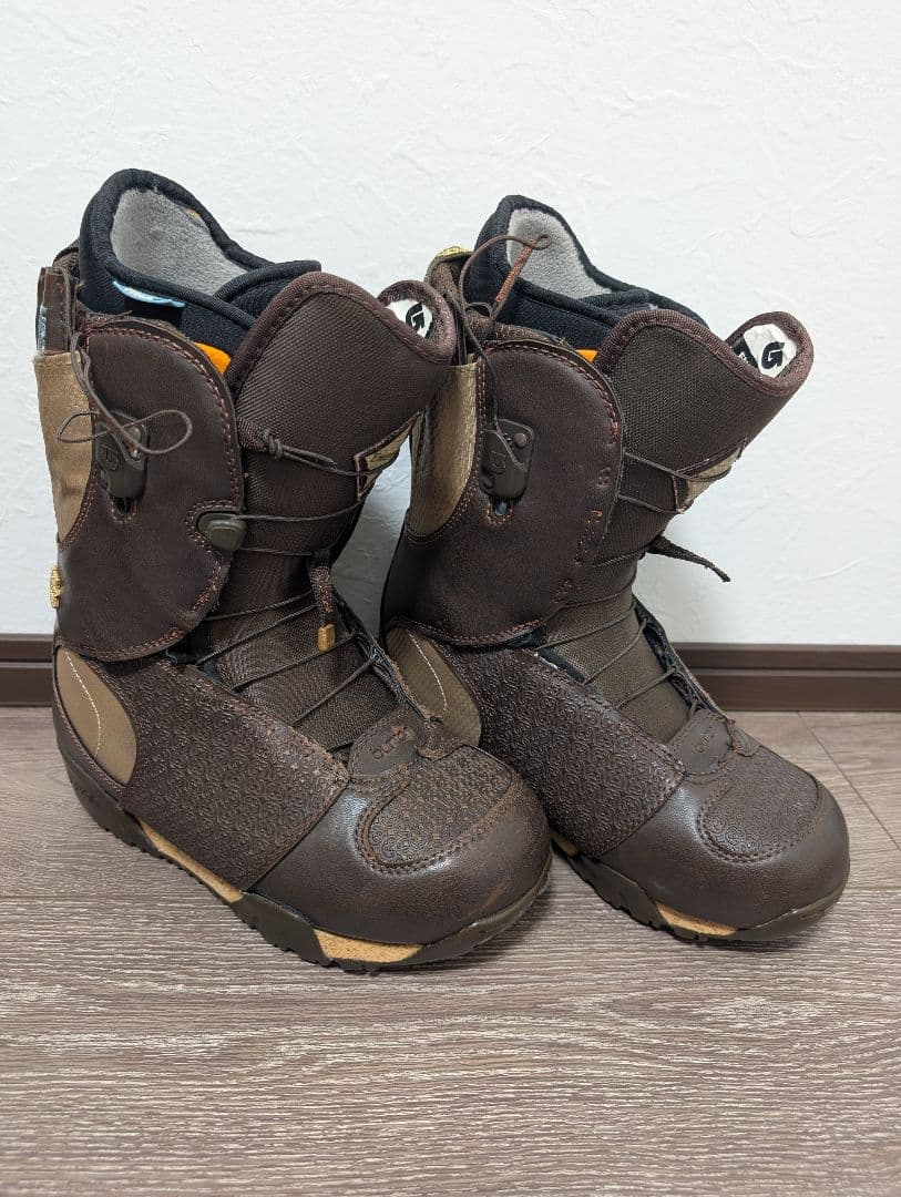 ブラウン スノーボードブーツ 女性用　バートン　エメラルド　BURTON