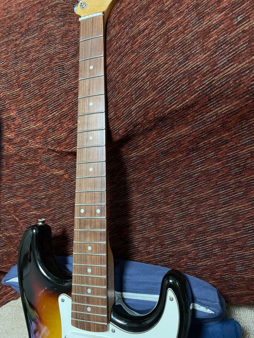 VINTAGE ストラトタイプ　エレキギター　22F