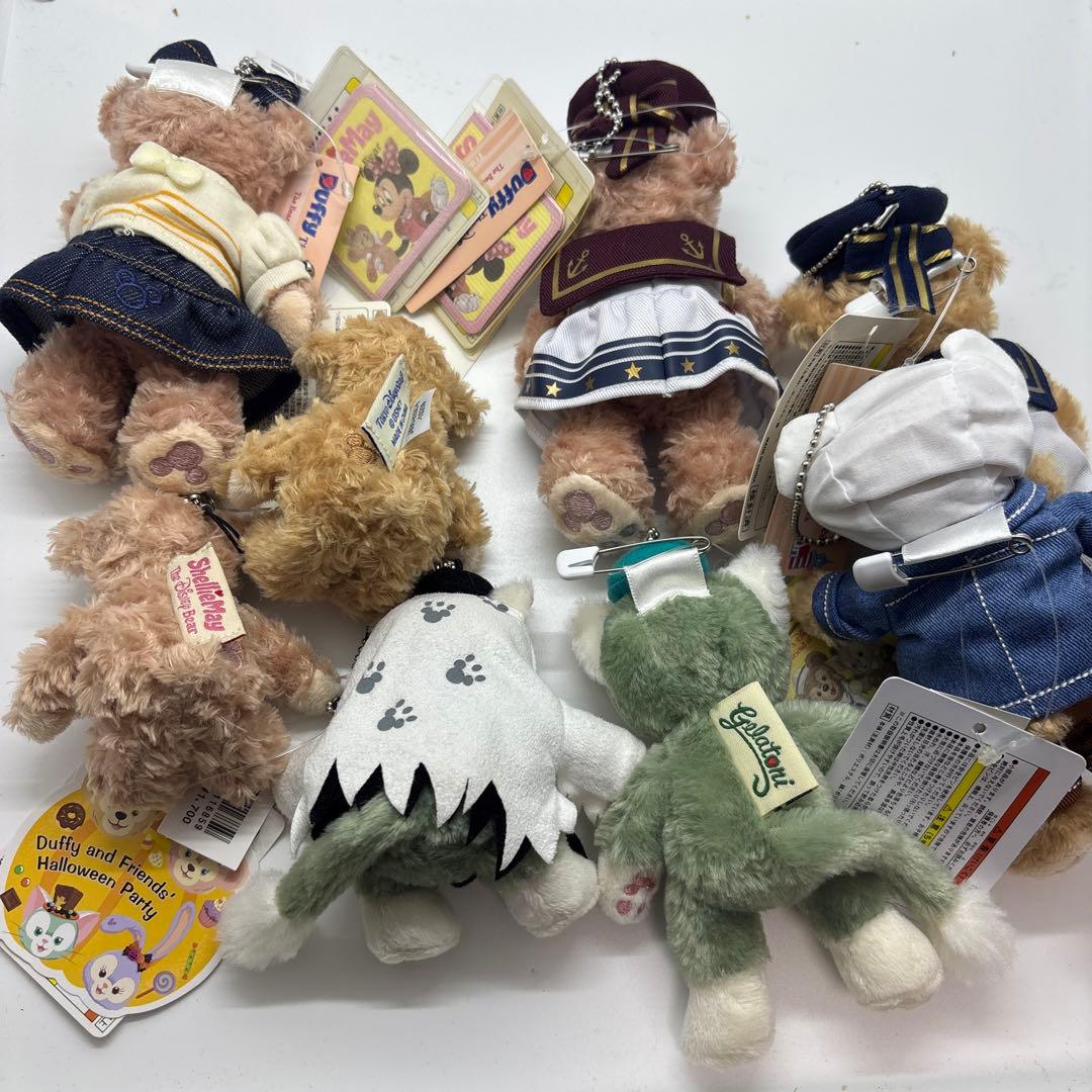 新品未使用タグ付き Disne ディズニー ジェラトーニ ぬいぐるみバッジ