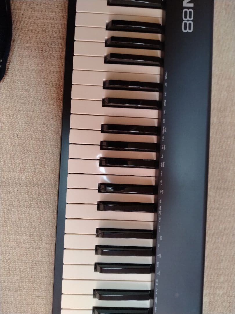 MIDIキーボード Keystation 88