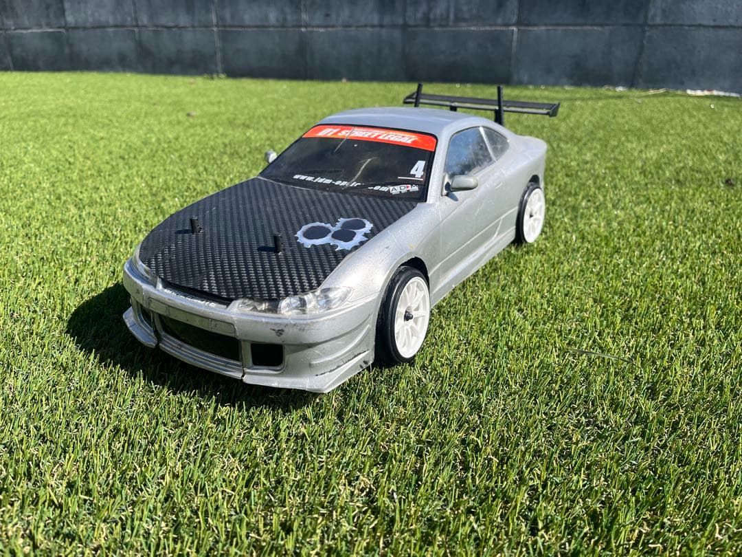 ヨコモ　ドリフトパッケージ S15クーペ 電動ラジコンカー