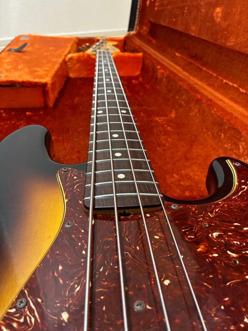 ベース Fender Custom Shop 1964 Jazz Bazz