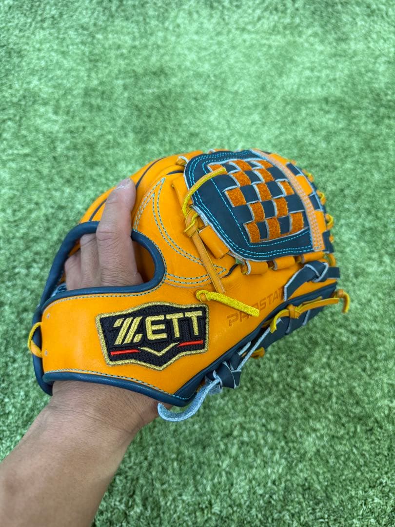 ✨源田モデル✨今はあまり無い人気の配色グローブ❗️ ✨超貴重✨鈴木氏刻印❗️