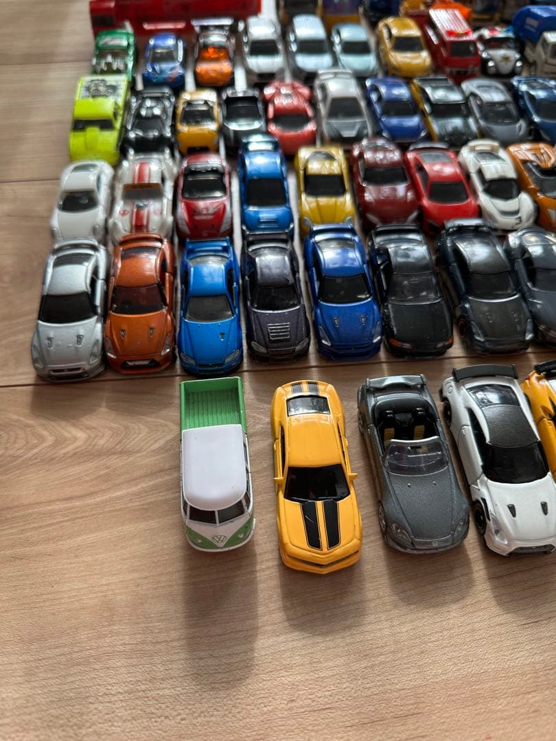 トミカ、トミカプレミアム、ホットウィール他70台まとめ売り　バラ売り不可