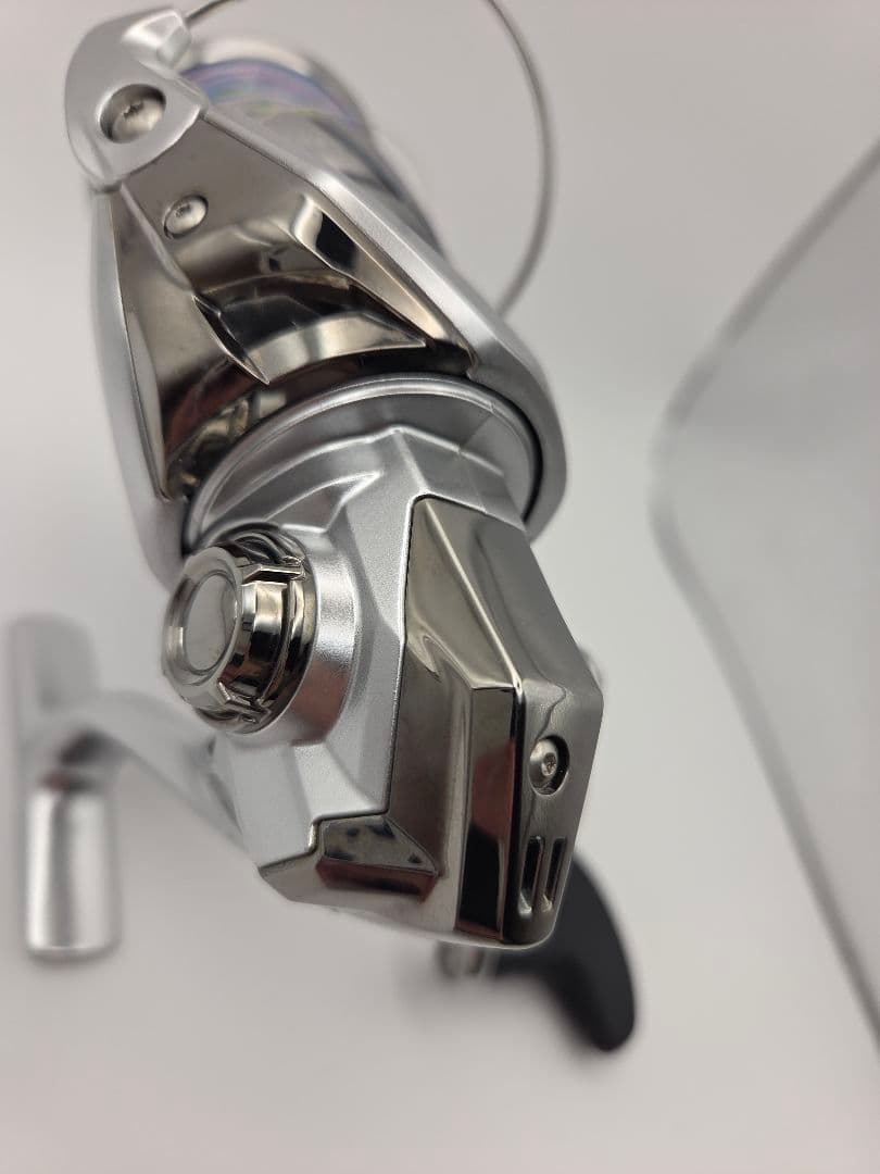 SHIMANO STRADIC C3000HG スピニングリール