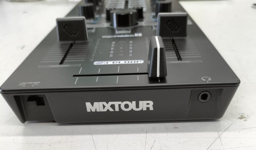 Reloop Mixtour DJコントローラー