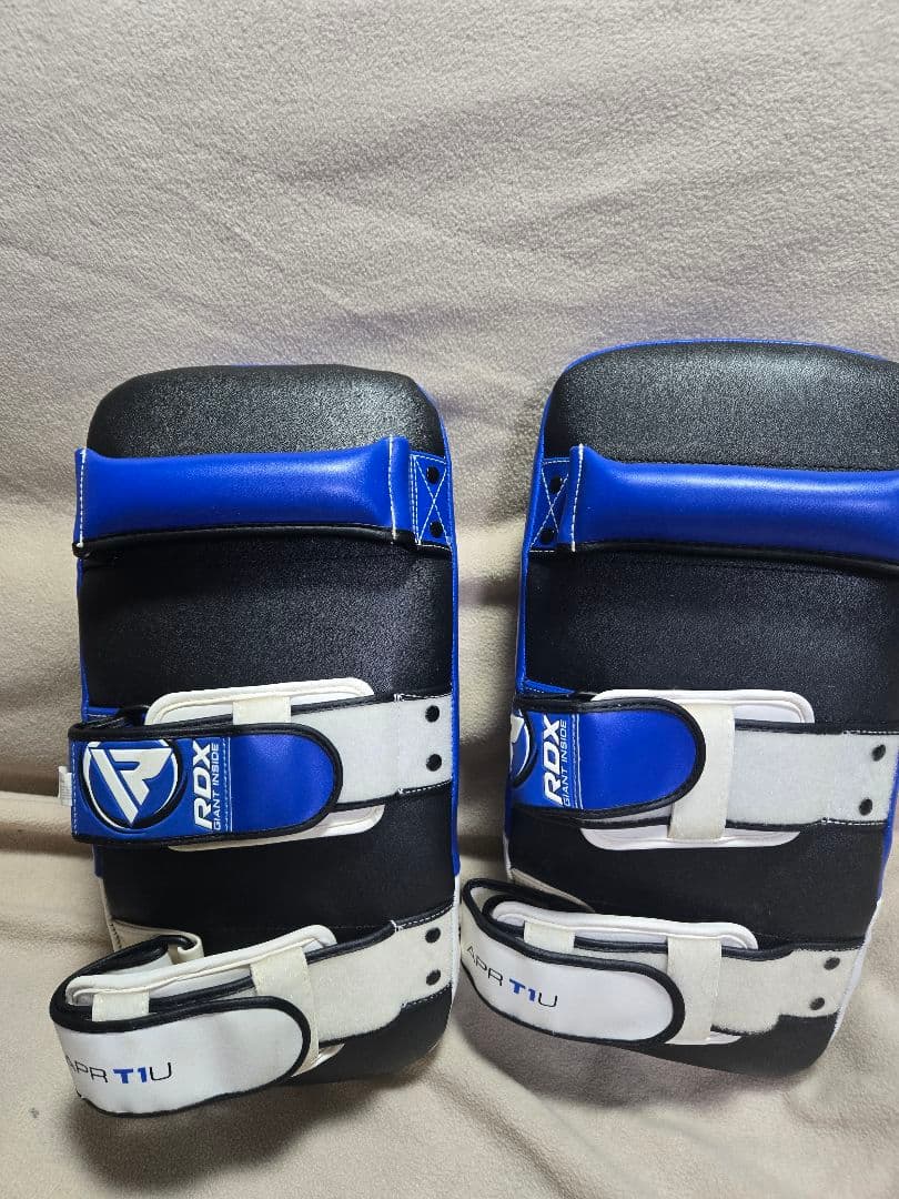 RDX キックミット 黒/青
