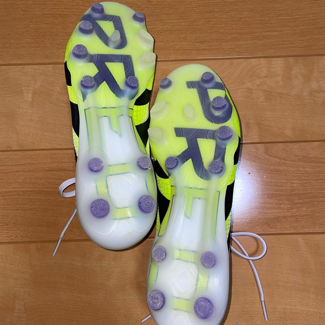 プレデターPRO HG/AG ホワイト/イエロー サッカースパイク　25センチ