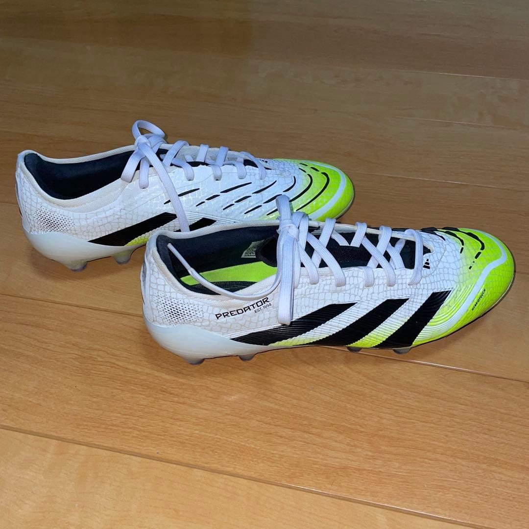 プレデターPRO HG/AG ホワイト/イエロー サッカースパイク　25センチ