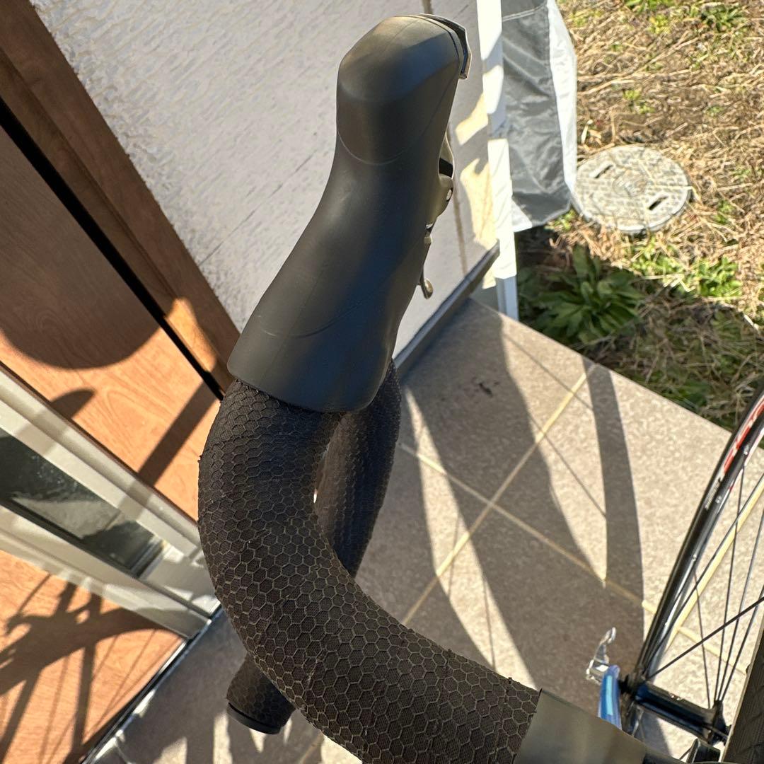 新車同様コンディション　TREK DOMANE AL2 アルテグラブレーキ