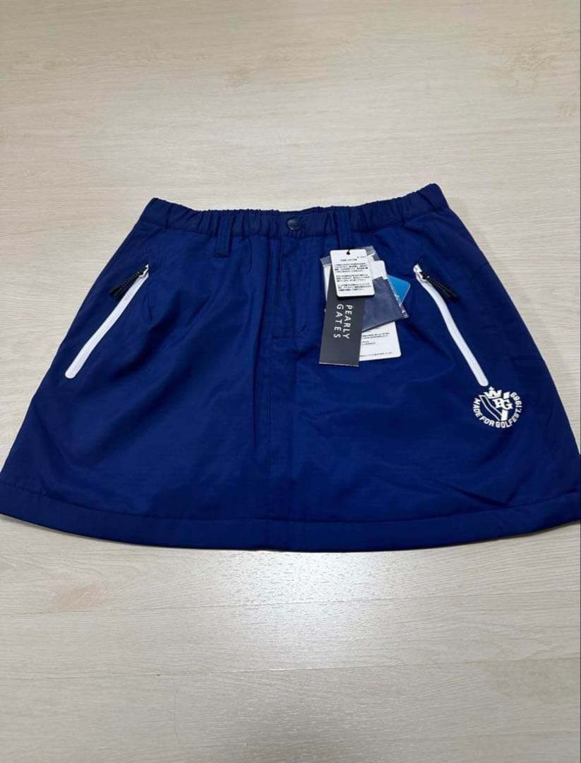 新品未使用タグ付き‼︎パーリーゲイツ　　蓄熱中綿スカート