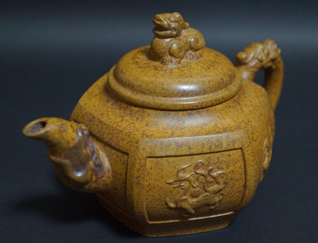 中国宜興紫砂 陸建平造 紫砂細工急須 浮き彫り『四神文』造形紫砂壺 獅子摘