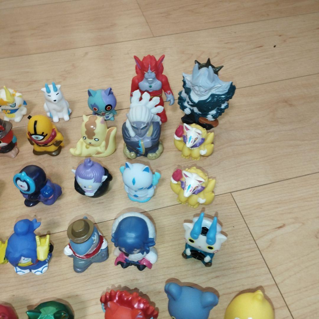 妖怪ウォッチ　指人形等　フィギュア　79体　まとめ売り　大量