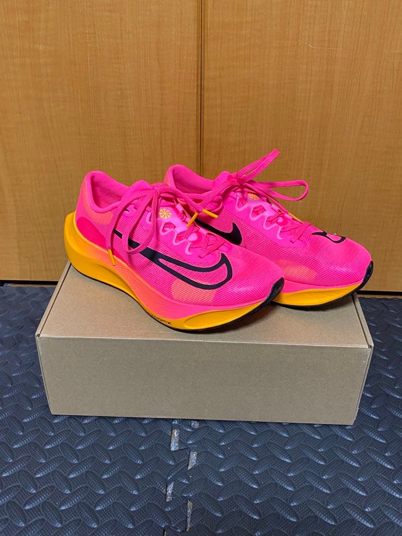 NIKE ナイキ　ズームフライ5