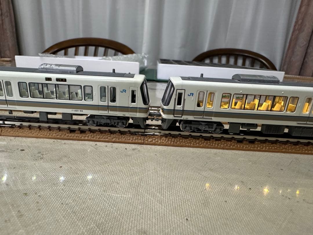 【10%OFF】KATO 221系 12両《基本4両＋増結8両》2M&車内照明付