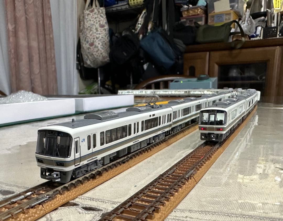 【10%OFF】KATO 221系 12両《基本4両＋増結8両》2M&車内照明付