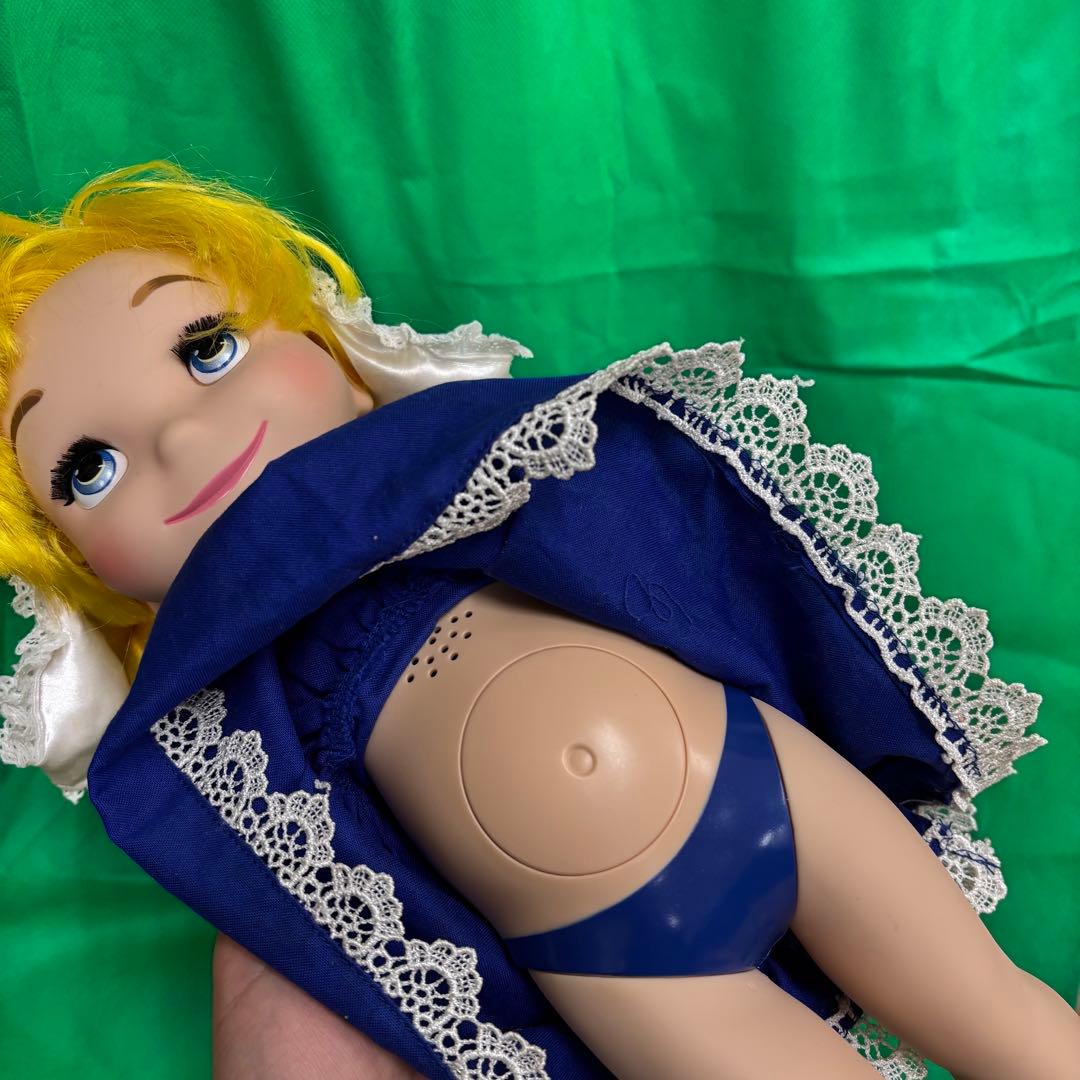 アトラクション　イッツアスモールワールド ドール ディズニー 人形　オランダ