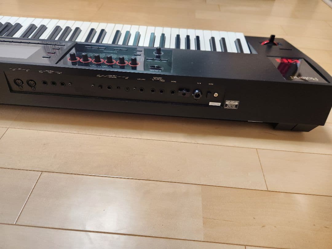 訳あり　Roland FA-08 88鍵 シンセサイザー ケース付　ローランド